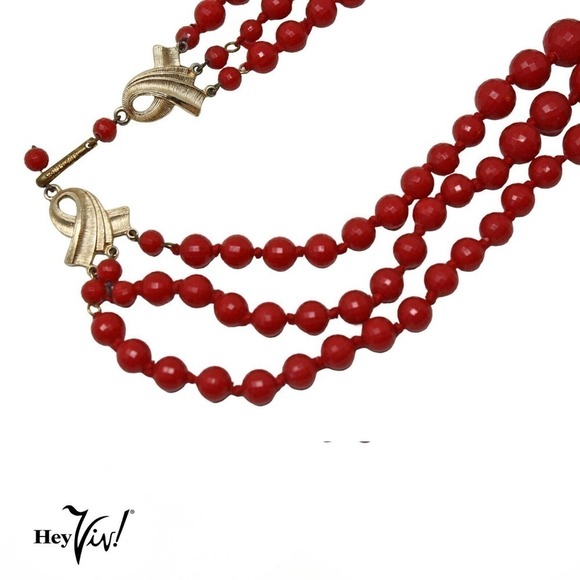 Vintage Triple Strand Red Faceted Graduated Beads W Germany 15" Choker - Hey Viv - Picture 2 of 6